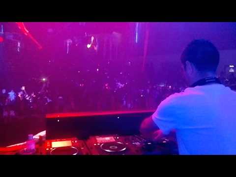 Backstage w Sean Tyas - Bigfish CREAM Halloween Ball