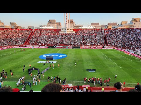 Cancha Huracan llena (Día)