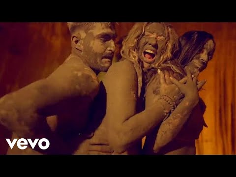 Maria Leal - Cheira-me a Falso