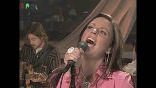 Sara Evans sings Coalmine on Sessions at AOL #saraevansmusic