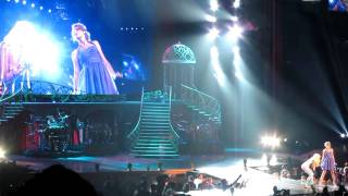 Taylor Swift - Super Bass ft. Nicki Minaj (Live in HD)