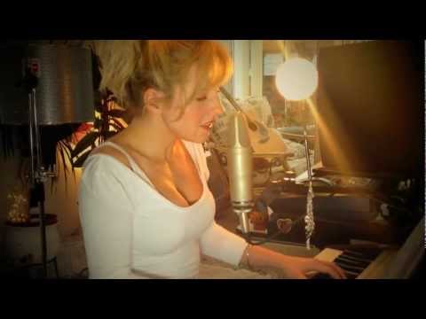 Titanium (David Guetta ft.Sia) - Kell on Urth