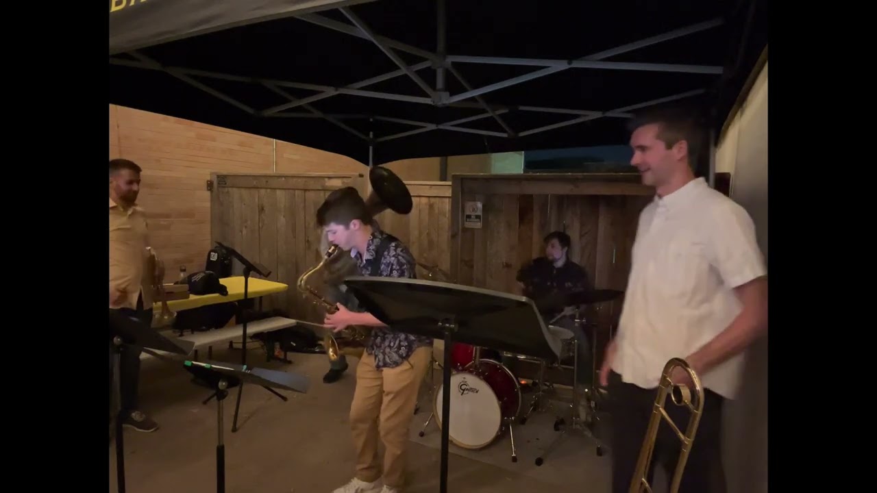 Promotional video thumbnail 1 for The Dapper Brass