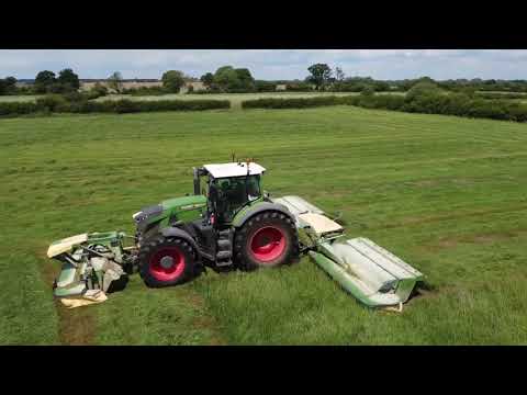 2-6-22 L.Hancock Agricultural Contractor.  Mowing with Fendt 942 & Krone mowers.