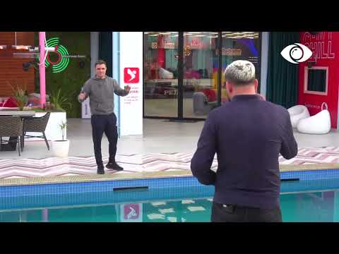Armaldo hidhet në pishinë me mikrofon - Big Brother Vip 2
