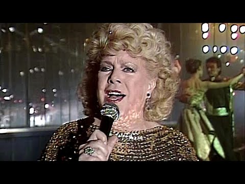 La Cumparsita (Tango) - Estela Raval Con 5 Latinos
