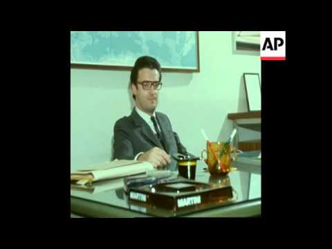 RR7449A ITALY THE KIDNAPPING CRAZE