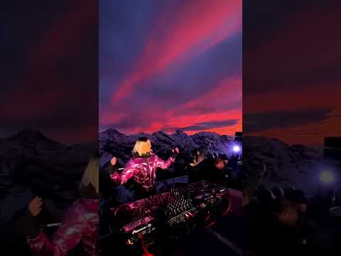 @brina.knauss at this party spot 🏔🤩 #brinaknauss #birg #deephouse #deephousemusic #technomusic