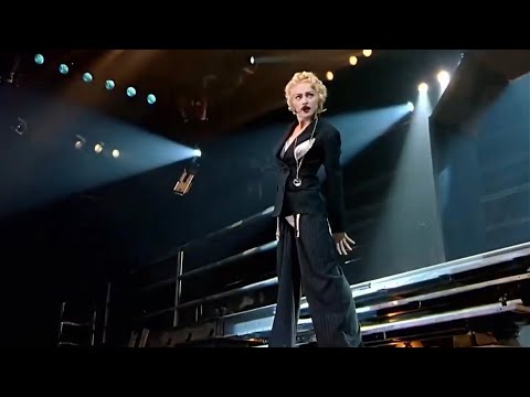 Madonna - Express Yourself (Blond Ambition Tour in Paris, Truth or Dare) (Remastered)