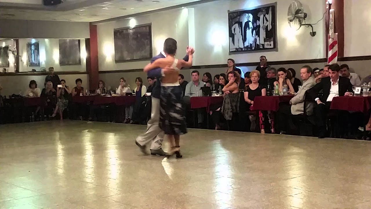 Natasha Arape y Marcos Morinigo en La Baldosa - Dichas que viví