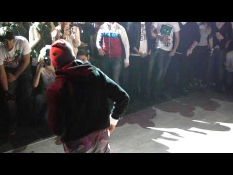 Lilou @ Nights.ro Awards 2011 - Red Bull "Under my wing"