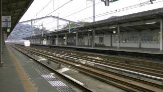 preview picture of video '新幹線　三原駅　300系通過'