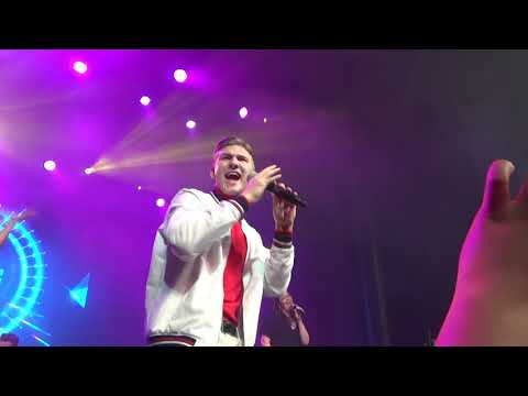 ESCKAZ in Lisbon: Ari Olafsson (Iceland) - Eurovision medley (at Israeli party)