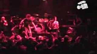 Bleeding Through "Kill To Believe [LIVE Sao Paulo, Brazil]"