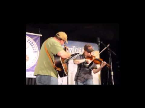 Joe Sites Accompanist round at the grand master fiddler contest