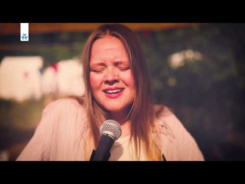 Lina Maly - Warmes Schweigen (Akustik) | ALEX One Shots