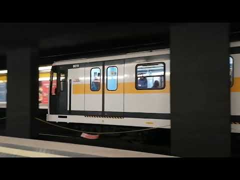 Metropolitana M3 Milano un treno serie 8000 effettua la fermata Lodi TIBB