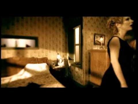 Güller ve Dudaklar - Zuhal Olcay