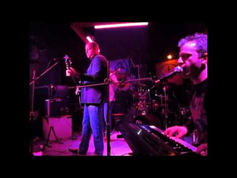 FTA - FTA - Hudební bazar Ostrava - 18.4. 2015 - D-Voicea