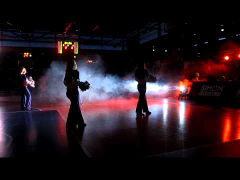 Mitteldeutscher Basketball Club - Erdgas Ehingen/Urspringschule 24.09.2011: Einlauf der Spieler