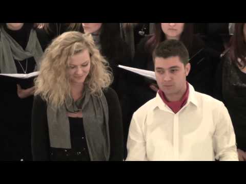 Pravijo, da je ljubezen kakor roža, ki vzcveti