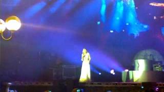 Kylie Minogue - Los Amores A Capella (All the lovers in spanish) Live Madrid 03/07/10