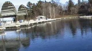 preview picture of video 'Breaking Ice out of Marina leech lake'