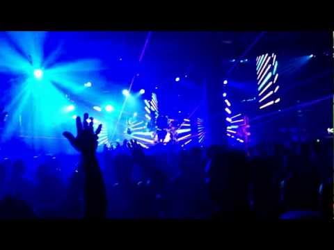 Bal en Blanc 19 - "Jase Thirlwall - Freaked vs. Shogun - Skyfire (Armin van Buuren Mashup)"