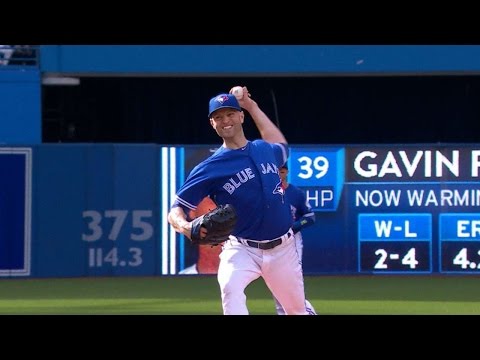 ARI@TOR: Happ strikes out eight in five innings