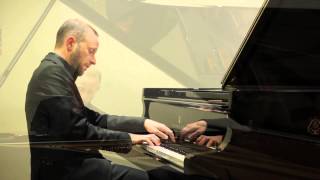 Claude Debussy: Poissons d'or, Yuval Zorn - Piano