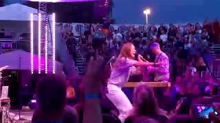 Anna of the North - Fire - Live at Flow Festival, Helsinki, Aug. 11, 2018