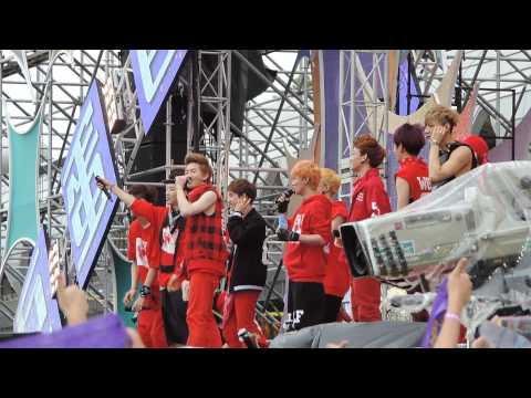 [Fancam] 130701 EXO live Cute Dance@ Hong Kong Dom