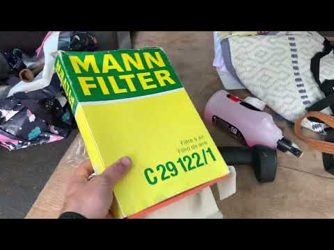 Volvo 850 BTCC Part 5 - The air filter was in what condition?! Time for a new one.