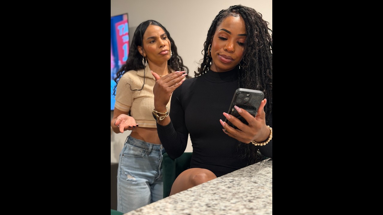 When Sunny tells Elaina that she went on a date with a broke dude!