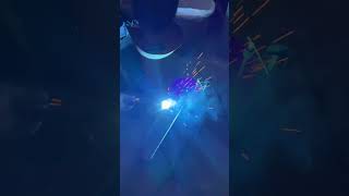 パナソニック 半自動溶接機 YD500KR2の動画サムネイル