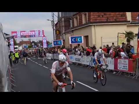Aniche : Grosse chute à l'arrivée des 4 jours de Dunkerque ce mardi