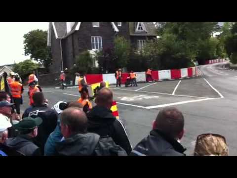 TT 2011 Parade Lap crash - Mike Hailwood 1962 Honda RC152