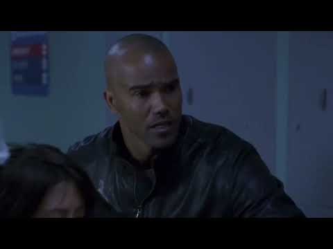 Criminal Minds - Derek Rushes Savannah into the ER