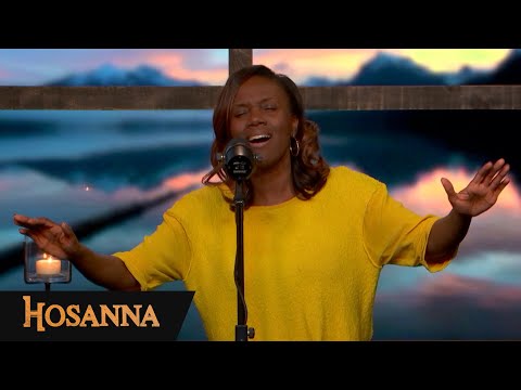 Nadège Jean - Saint est notre Dieu / Ton amour / Tu es mon désir / Oui je te célèbre