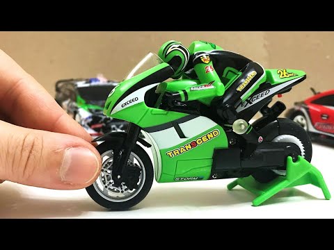 Micro RC Motorcycle with Gyroscope - 1:20 Scale