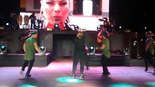 LA Gran Fiesta - OLGA TAÑÓN