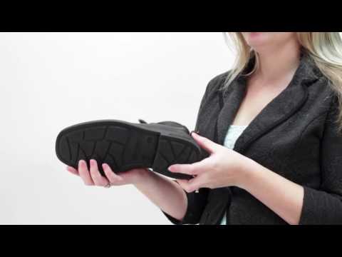 Blundstone Unisex CHISEL TOE black pull-on boots - UK SIZING