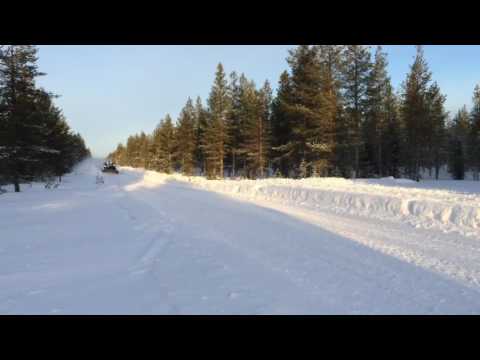 Arctic Machine Oy - AM 4000 HPD and AM SHJ 207 TR on Valtra T-series tractor