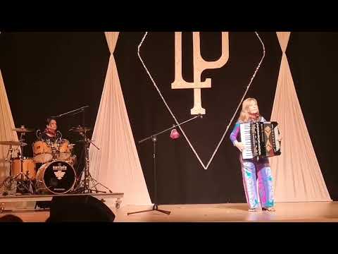 MARÍA JESÚS Y SU ACORDEÓN - LOS SITIOS DE ZARAGOZA - En Directo desde el WTC 12/10/2020