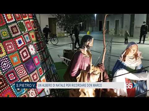 09 Dicembre 2020   San Pietro Vernotico BR   un albero di Natale per ricordare Don Marco