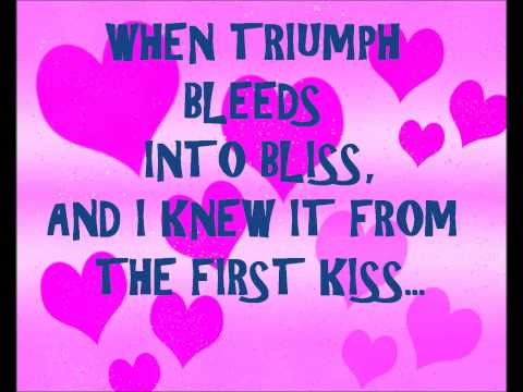 download lagu mp3 mp4 Green Day Hearts Collide Lyrics, download lagu Green Day Hearts Collide Lyrics gratis, unduh video klip Green Day Hearts Collide Lyrics