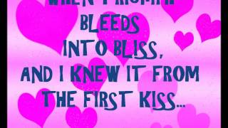 Hearts Collide - Green Day (Lyrics)