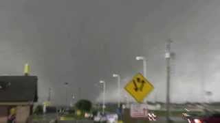 preview picture of video '5/20/13 Moore, OK Tornado'