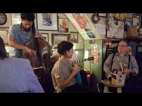 The EarRegulars - Blues My Naughty Sweetie  Gives to Me