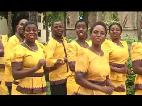 EKARISTI.Nimewalisha kwa unono Chang'ombe Catholic Singers Mtunzi Mujwahuki,Mratibu Aloyce Kipangula